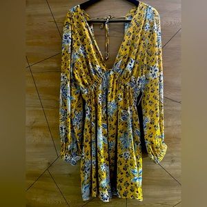 Soli plunge neck long sleeve minidress NWT